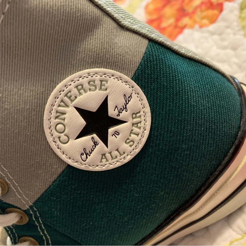 Converse Green Sneakers - Picture 4 of 10